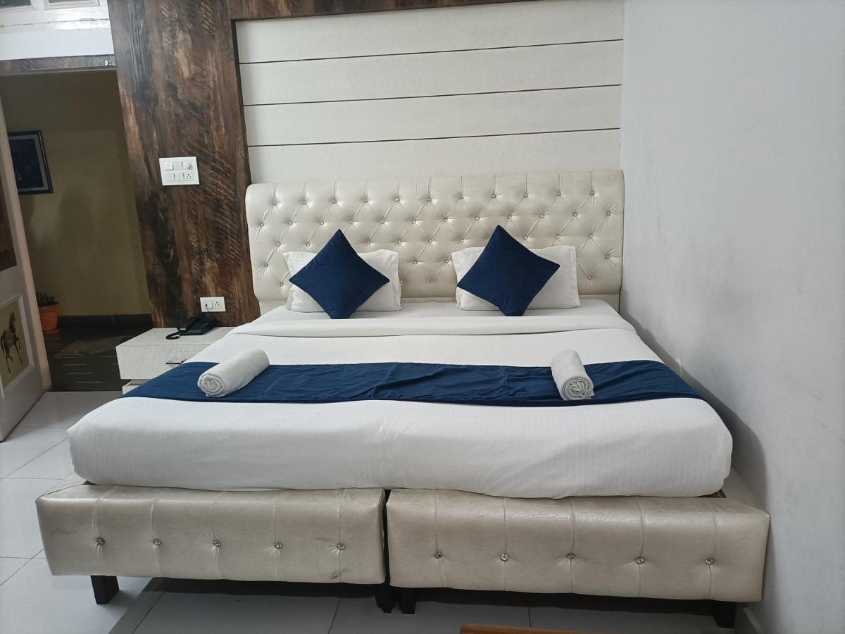 הרידוואר Hotel Midtown מראה חיצוני תמונה