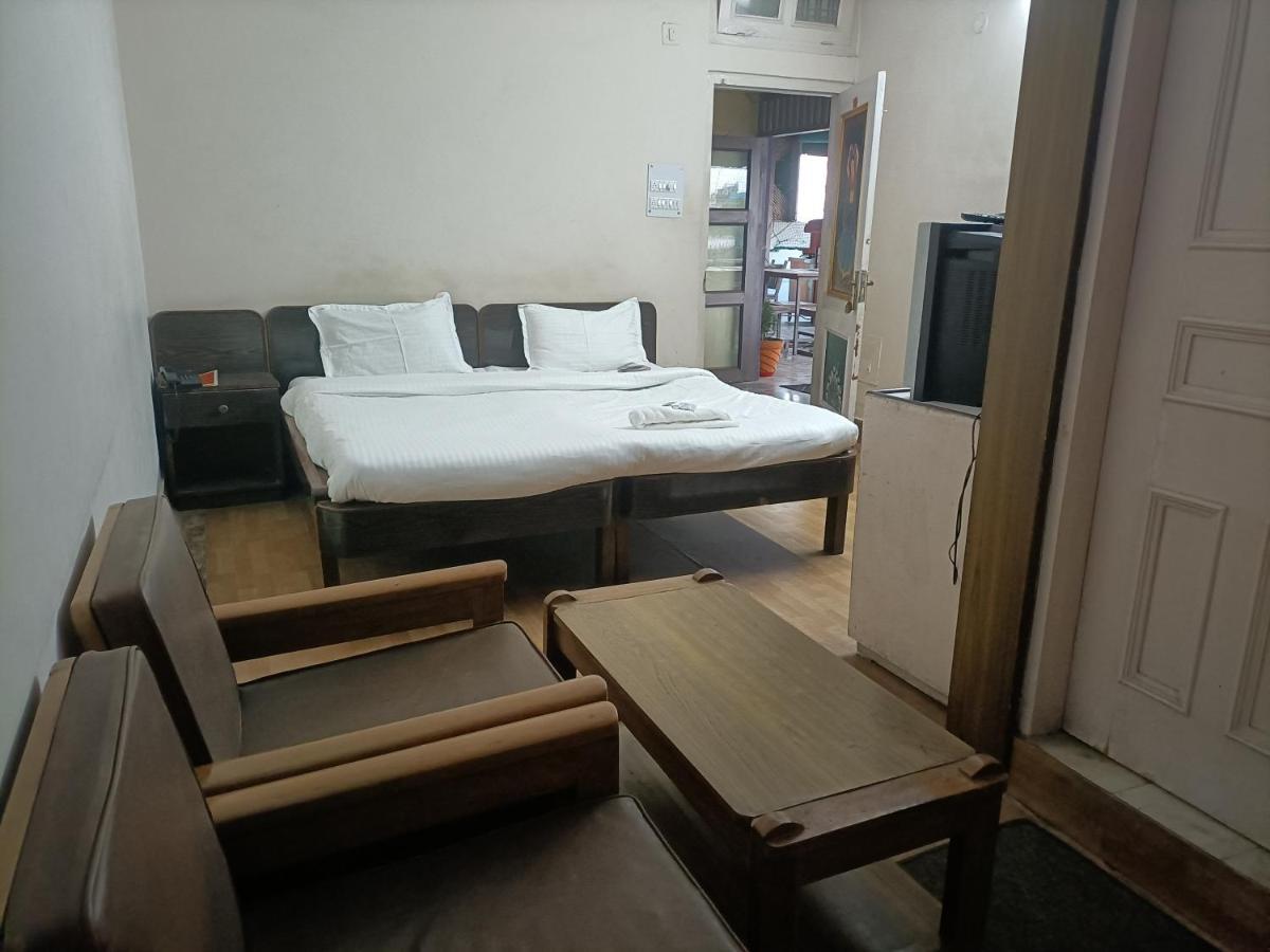 הרידוואר Hotel Midtown מראה חיצוני תמונה