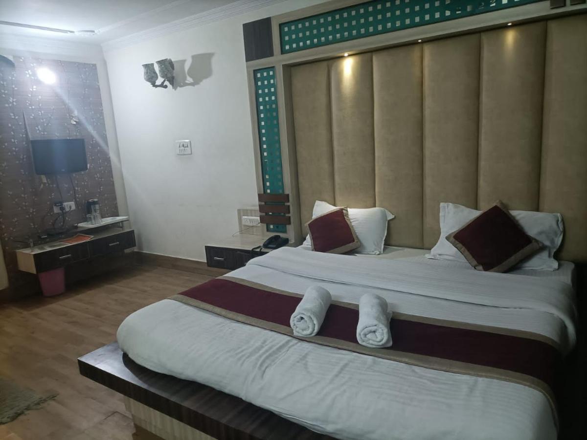 הרידוואר Hotel Midtown מראה חיצוני תמונה